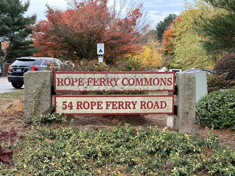 54 Rope Ferry Rd #C48, Waterford, CT 06385