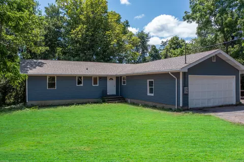 359 Amity Rd, Bethany, CT 06524