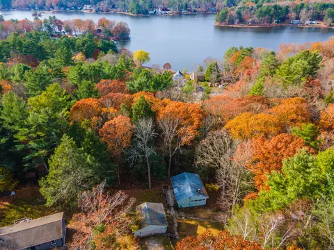65 Oak Dr, Woodstock, CT 06282