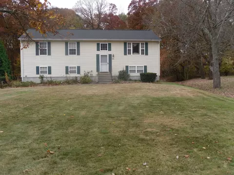 231 Matianuck Ave, Windsor, CT 06095