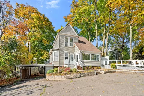 41 Cook Ave, Meriden, CT 06451