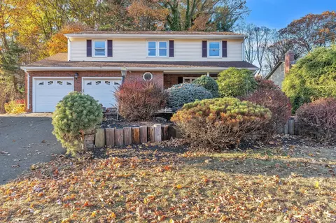 30 Zimmer Rd, East Hartford, CT 06118