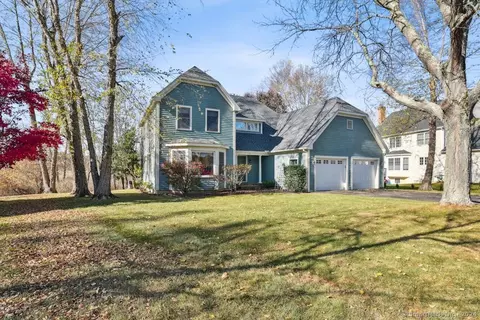7 Taylor Ct, Ridgefield, CT 06877