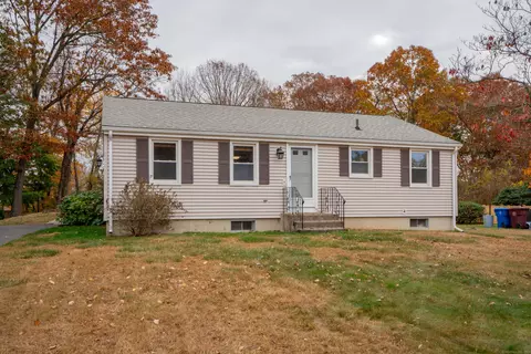 16 Rosewood Dr, Farmington, CT 06032