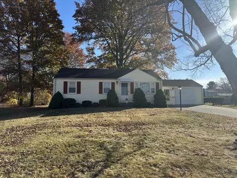 82 Wright Rd, Rocky Hill, CT 06067