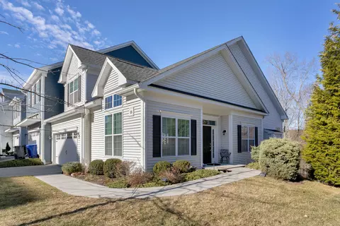 15 Wilderswood Way #15, Danbury, CT 06810