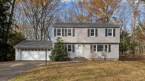 11 Alder Ln, Newtown, CT 06482