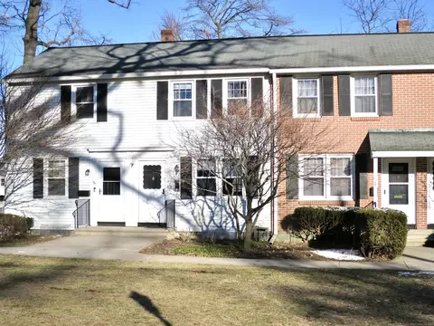 129 Sylvan Knoll Rd, Stamford, CT 06902