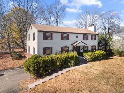 117 Skokorat St, Seymour, CT 06483