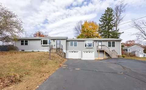 216 S Rolling Acres Rd, Cheshire, CT 06410
