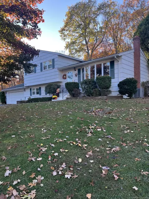 14 Julius Dr, East Haven, CT 06513