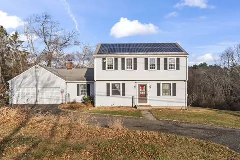 58 Railtree Hill Rd, Woodbury, CT 06798