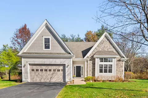 18 Colonial Dr N #18, Bloomfield, CT 06002