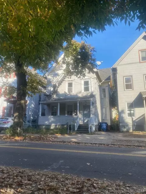 423 Blatchley Ave, New Haven, CT 06513