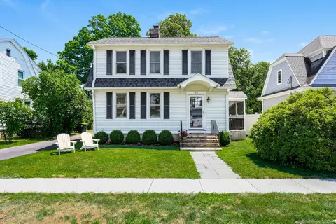 45 Lindbergh St, Fairfield, CT 06824