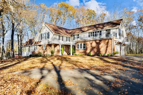 316 Strickland St, Glastonbury, CT 06033