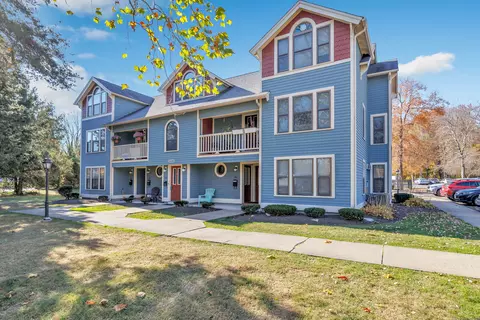 3208 Whitney Ave #7D, Hamden, CT 06518