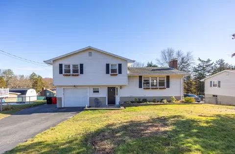 83 Farm Hill Rd, Meriden, CT 06451