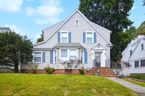 15 Yates Ave, Waterbury, CT 06710