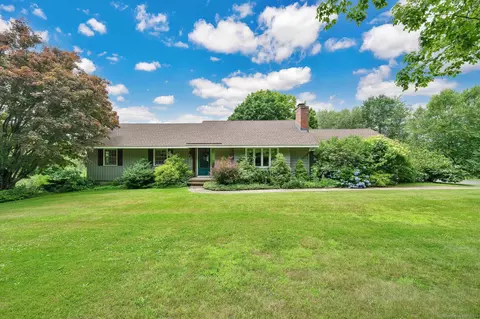47 Day St S, Granby, CT 06090