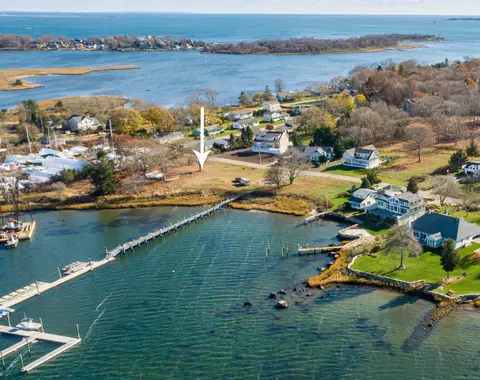 Old North Road, Stonington, CT 06378