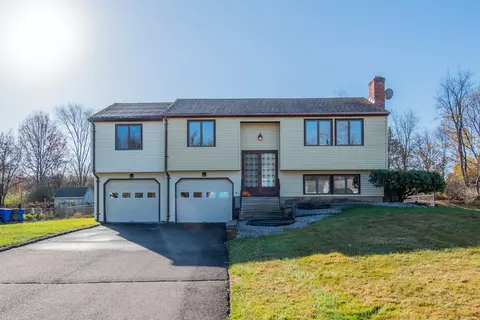 64 Garfield Rd, Rocky Hill, CT 06067