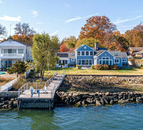 84 Davenport Dr, Stamford, CT 06902