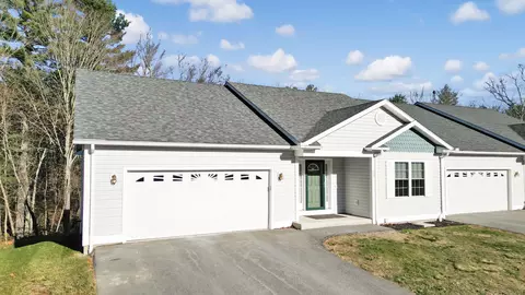297 Sabin St #32, Putnam, CT 06260