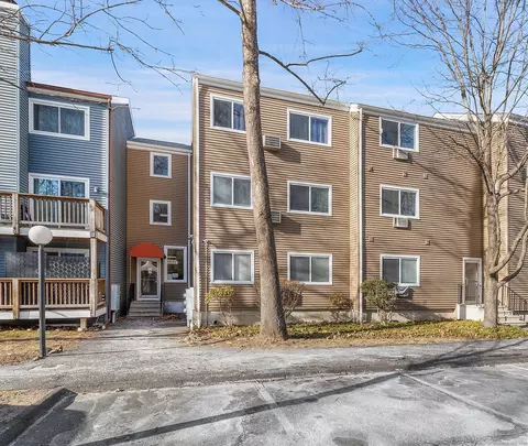 14 Newtown Rd #A15, Danbury, CT 06810