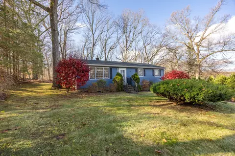 1211 Summit Rd, Cheshire, CT 06410