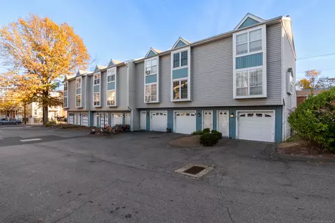 1014 Campbell Ave #4, West Haven, CT 06516