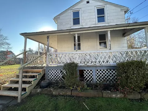 81 Governor St, East Hartford, CT 06108