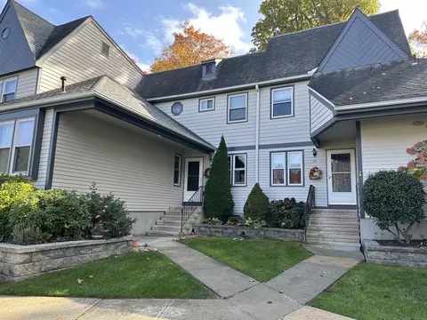 124 S Montowese St #29, Branford, CT 06405