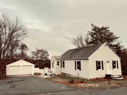 15 Nicollis St, Watertown, CT 06779