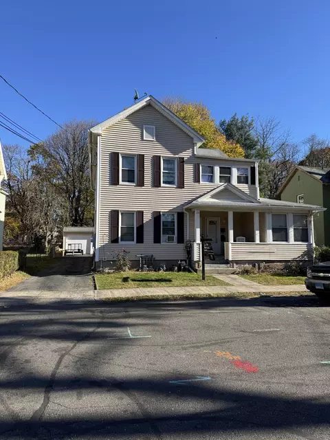 26 Liberty St, New Britain, CT 06052