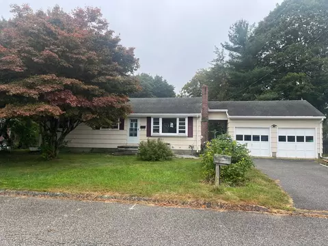 9 Delmar Ct, Norwich, CT 06360