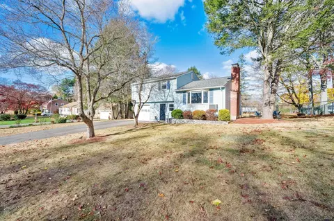 26 Appletree Dr, East Hartford, CT 06118