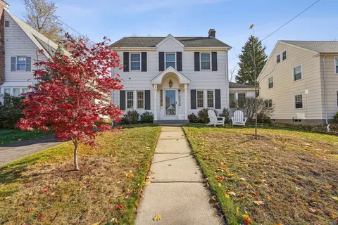 70 Ballard Dr, West Hartford, CT 06119