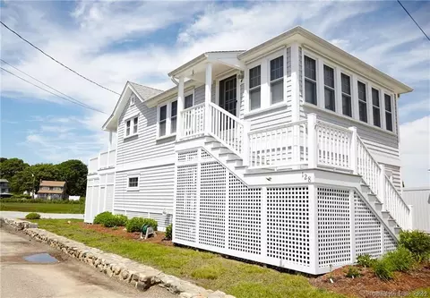128 Menunketesuck Rd, Westbrook, CT 06498