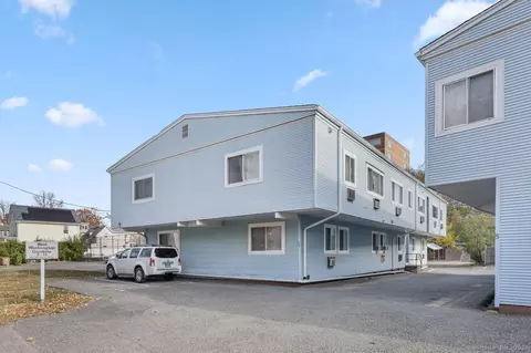 13 W Washington Ave #15, Stamford, CT 06902