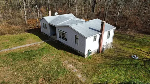 13 Corning Rd, Preston, CT 06365
