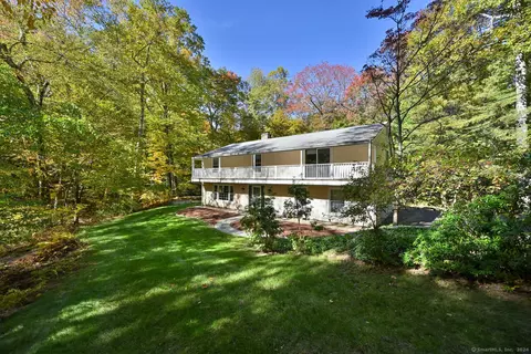 278 Rivergate Dr, Wilton, CT 06897