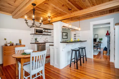 388 Hubbard St #A2, Glastonbury, CT 06033