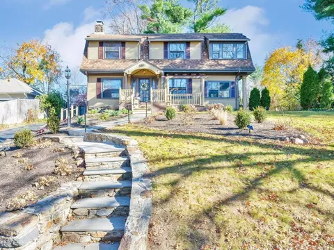 140 Westland Ave, West Hartford, CT 06107