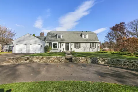 98 Waterside Ln, West Hartford, CT 06107