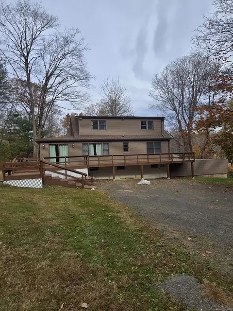 52 Cherry St, Cheshire, CT 06410