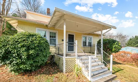 8 Walnut St, Plymouth, CT 06786
