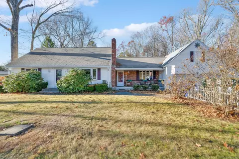 37 W View Dr, Enfield, CT 06082