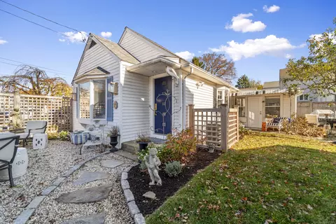 24 Ponus Ave, Stamford, CT 06902