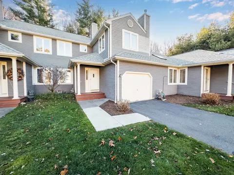 218 Castlewood Dr #218, Bloomfield, CT 06002